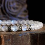 Rainbow White Moonstone Bracelet II (6mm) - 图片 3