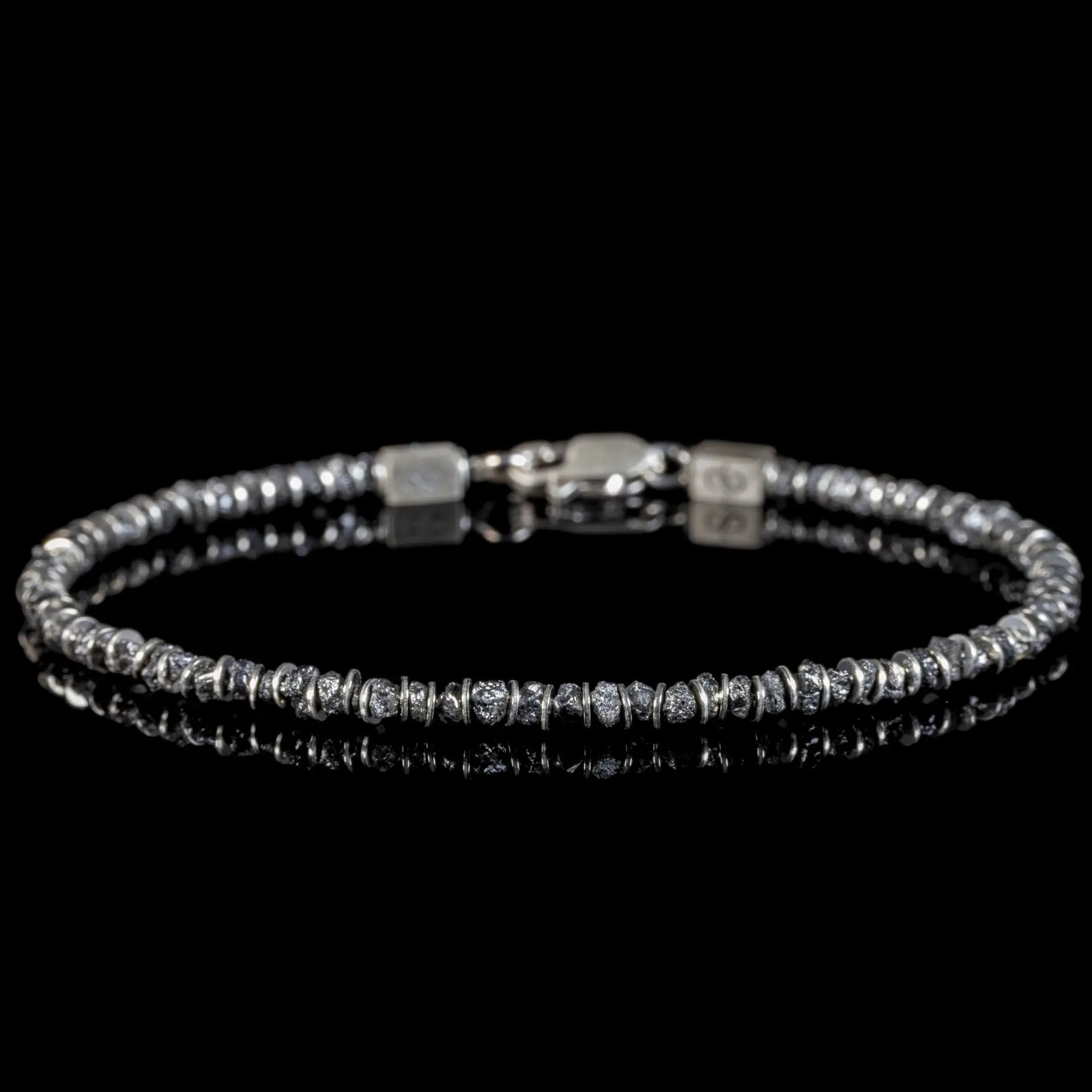 RawBlackDiamondBraceletIII_2-3mm_-solo-productshot.jpg Raw Black Diamond Bracelet III (2-2.5mm) - 图片 1