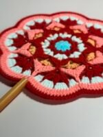 Handmade Crochet Hand Fan—Rossa Rosette Crest - Image 2